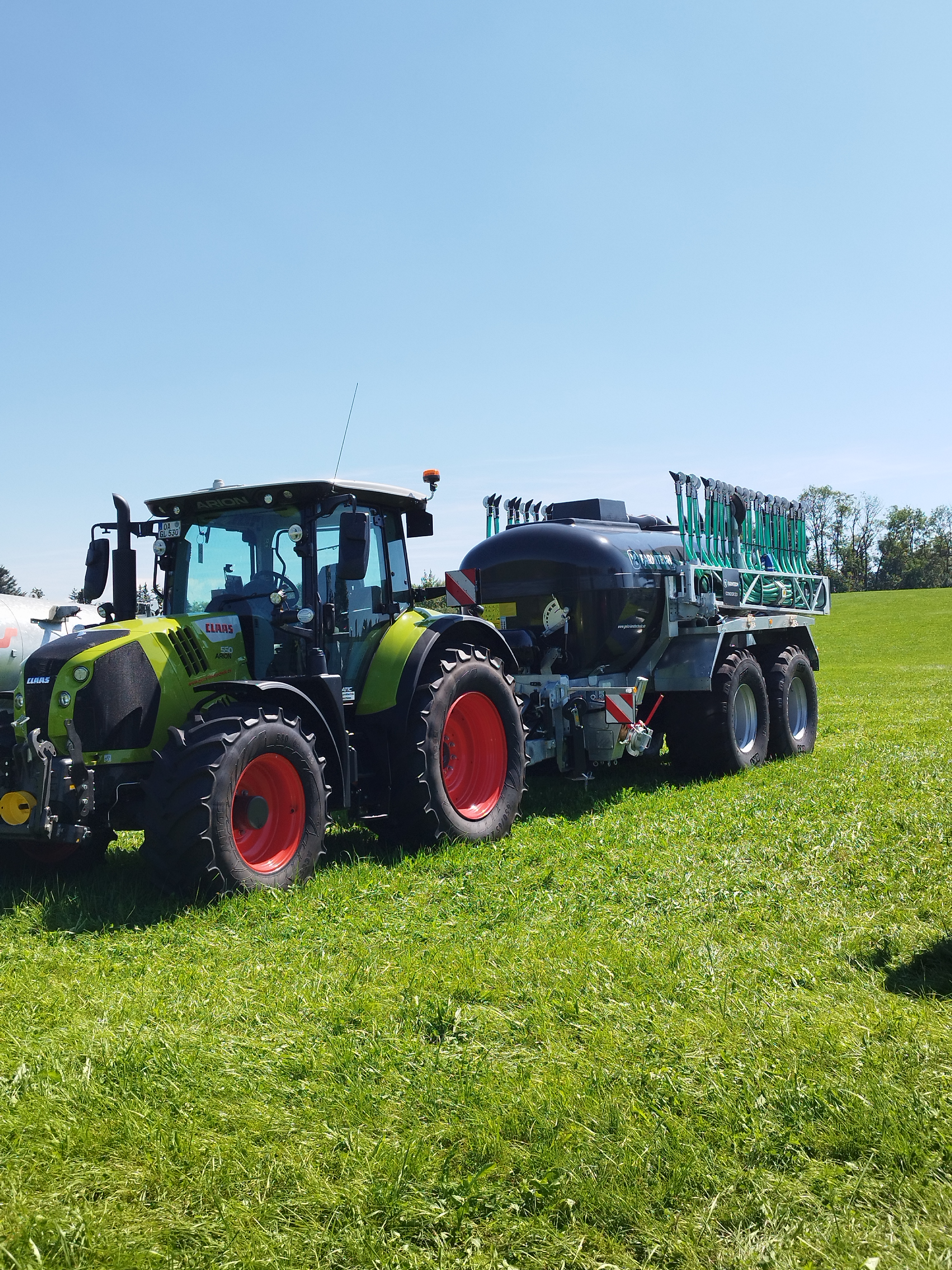 Güllefass Polycis 1250 Farmtech mit Schleppschuhsystem 12m Güllefass Polycis 1250 Farmtech mit Schleppschuhsystem 12m